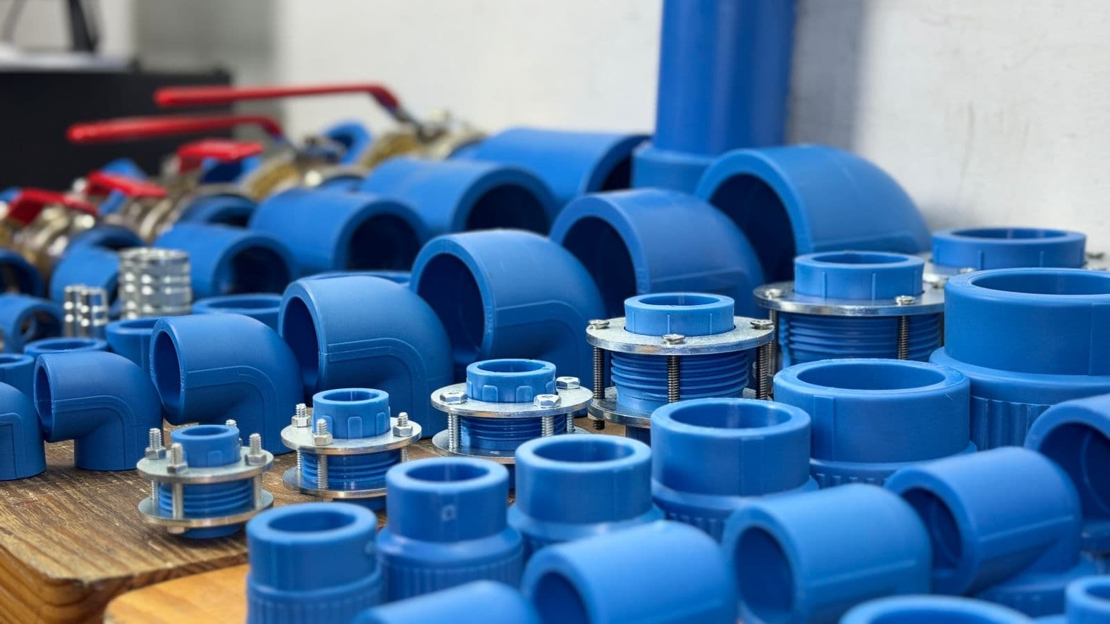 Conexões PPR AZUL Odin — material específico para ar comprimido